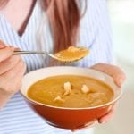 هيفاء وهبي ومي عز الدين بالإطلالة نفسها