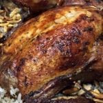 اختاري وشاح مطبع بالورود لإطلالة ساحرة