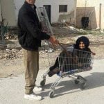 هنادي تنقش البهجة بالحناء على الأيادي (صور)