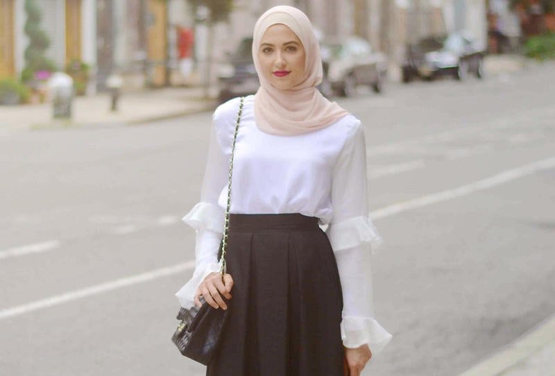 أزياء محجبات: حيل بسيطة تجعلك تبدين أكثر طولًا