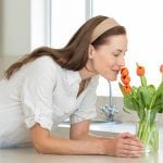 قبعات أنيقة لأم العروس يوم زفاف ابنتها