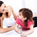 تطويل الأظافر بشكل صحي ولامع