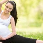 نزول دم الدورة الشهرية باللون الأسود.. أمر طبيعي؟