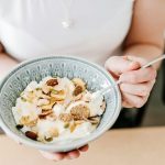 دراسة حديثة.. الطفل الشرس والبخيل أكثر ثراء في الكبر