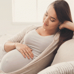 استخدمي هذه الفواكه كي تتخلصي من البقع الداكنة على بشرتك..