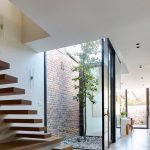 كيف تعالجين مغص الحمل في شهرك الأول؟