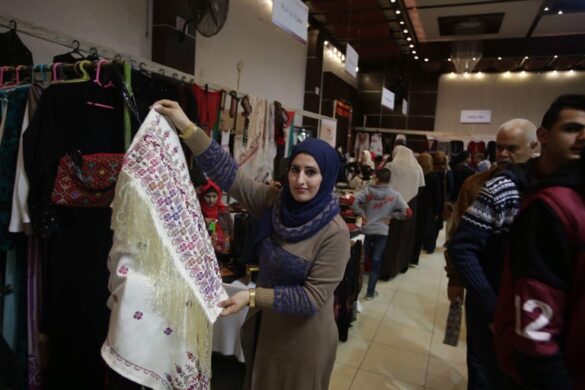 52688617_302736047103721_1603218460173664256_n