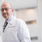 المصريات يفضلن الولادة القيصرية.. والأميركيات يلجأن إلى “القابلة”