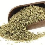 اكتشفي أهمية زيت الخرامى ومنافعه للشعر