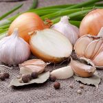 مسلسل “خمسة ونص” لـ نادين نجيم وقصي خولي ضحية تسريبات وشركة “الصباح” تحذّر MBC