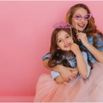 حل لبكاء طفلكِ لمُرافقتكِ عند مُغادرة المنزل .. تعرفي عليه