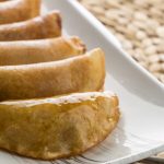 التزام النجمة ياسمسن صبري بالصمت أمام اتهاماتها بالسرقة