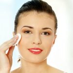 هناك خطوات أساسية قبل كونتور البشرة الدهنية تعرفي عليها