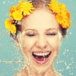 الملكة ليتيزيا تختار فستانًا من علامة أزياء بسعر معقول في عيد الفصح