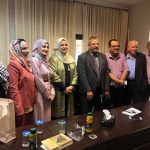 وزيرة المرأة والدكتورة علياء العسالي والباحث مهند عبد الحميد يناقشون عقد ورشة متخصصة لتعديل المناهج