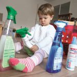 وفاة الممثل المصري عزت أبو عوف