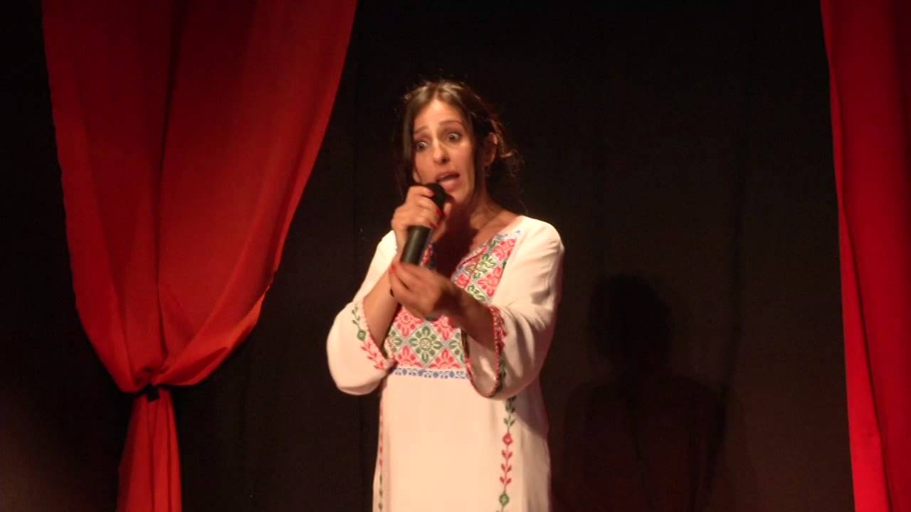 أول حكواتية في القدس… منال غنيم