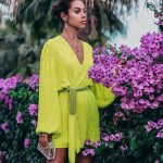 موضة الآيلاينر النيون لصيف 2019 