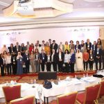 أطفال الإنترنت جيل سرقته التكنولوجيا (فيديو)