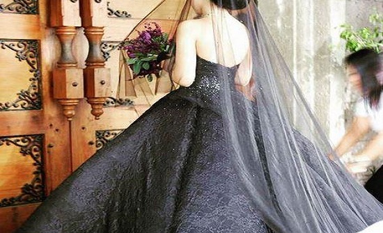 أردني يدفن زوجته بالأمس ويتزوج اليوم ويبرر