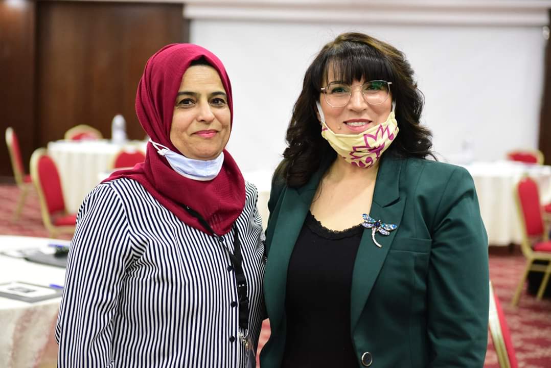 منتدى سيدات الأعمال ومنظمة كير العالمية ينظمان لقاءً تشاوريًا حول تمكين صاحبات المشاريع الصغيرة