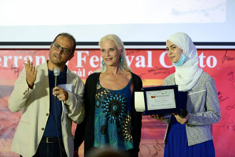 “جذور في المنتصف” للطالبة فريدة الكيلاني يفوز بجائزة مهرجان البحر الأبيض المتوسط  للأفلام الوثائقية في إيطاليا