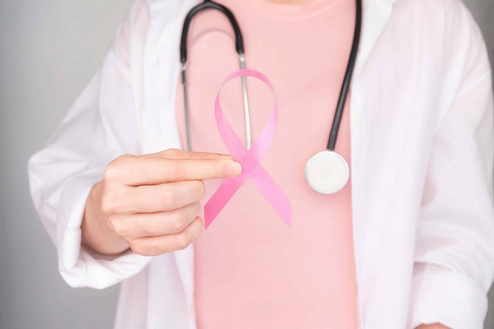 وزارة الصحة: سرطان الثدي في مقدمة السرطانات التي تصيب الإناث في فلسطين