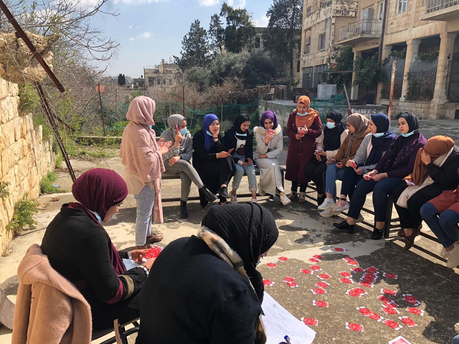 تأهيل فتيات نابلس يختتم دورة العنف المبني على النوع الاجتماعي