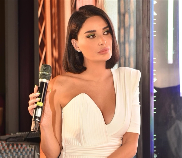 سيرين عبد النور تنشر صورتها برفقة والدتها عندما كانت طفلة صغيرة وهذا ما علقت به