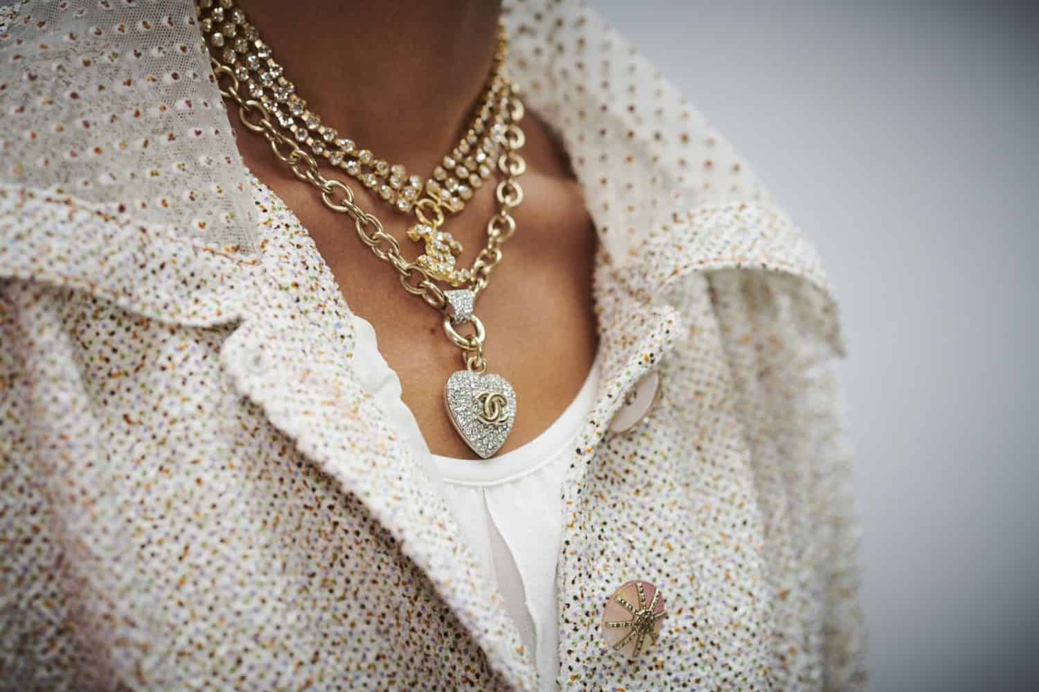 اكسسوارات أساسية لإطلالات الخريف