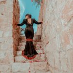 هل يجب على المرأة أن تخبر زوجها بكل شيء… نصائح ومخاطر!