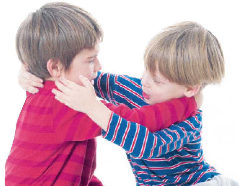 5 عبارات تقولينها في التربية تعلّم طفلك العنف من دون أن تدري!