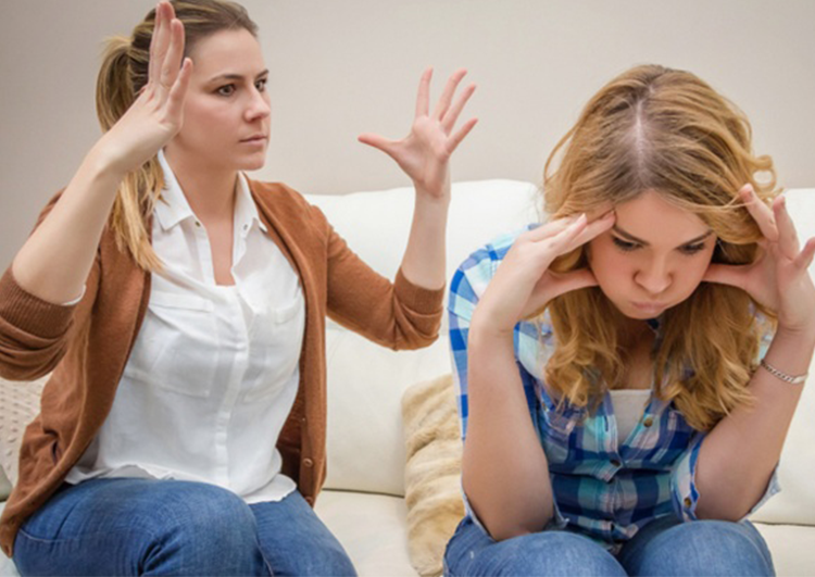 3 تصرّفات في سنّ الرشد تنجم عن نقص الحبّ خلال الطفولة