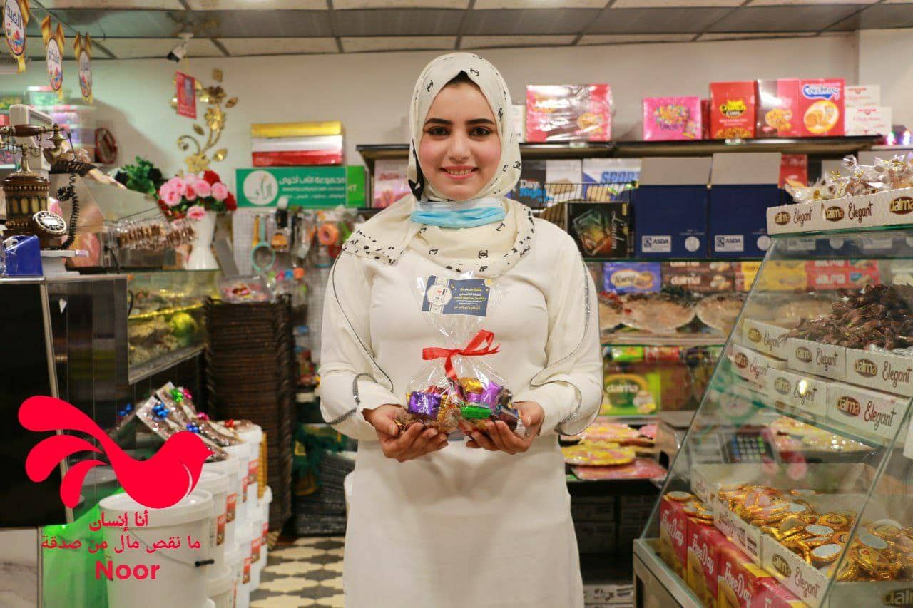 الشابة نور أبو سيدو تطمح لتحويل مبادرات أنا إنسان إلى مؤسسة خيرية