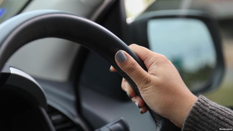 مدربة القيادة دلال القدومي: السياقة فن وذوق وأخلاق والسعي يحقق الطموح