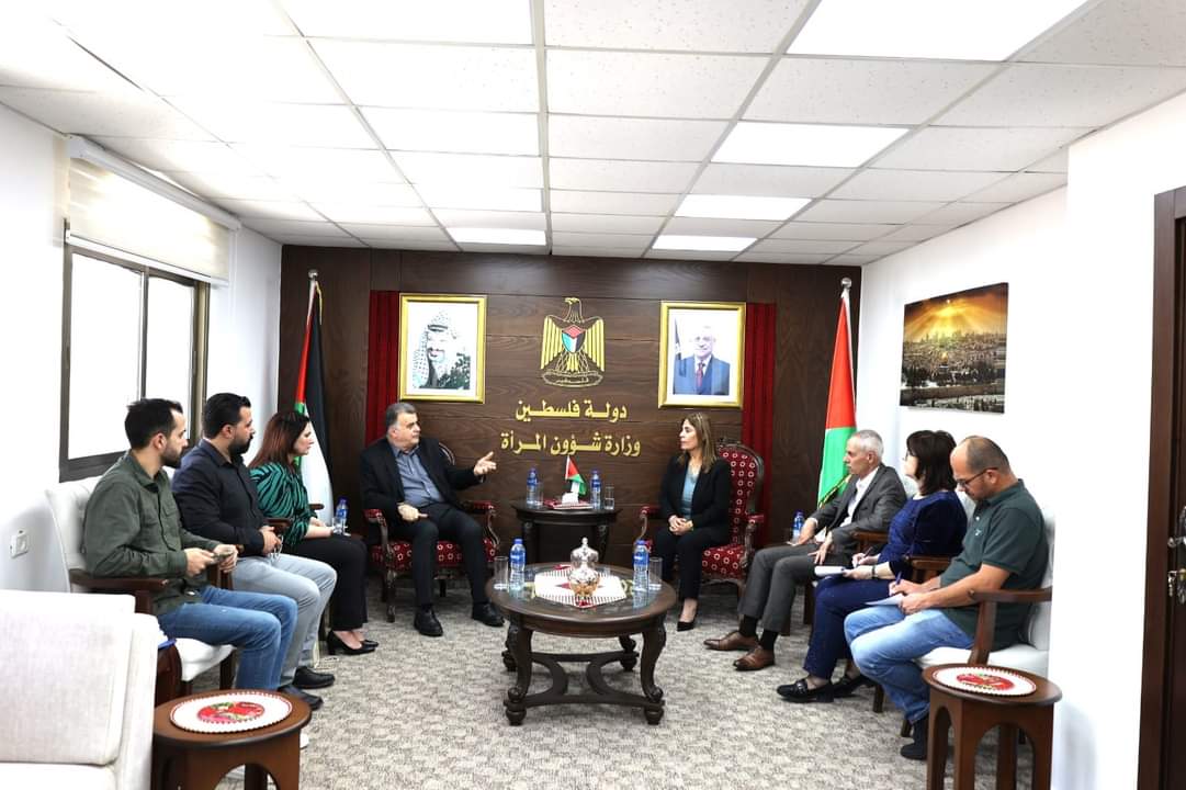 بمناسبة الأول من أيار: المرأة الفلسطينية قادرة وكفؤة ومطلوب إزالة العقبات التي تعترض طريقها  أكدت وزيرة شؤون المرأة منى الخليلي