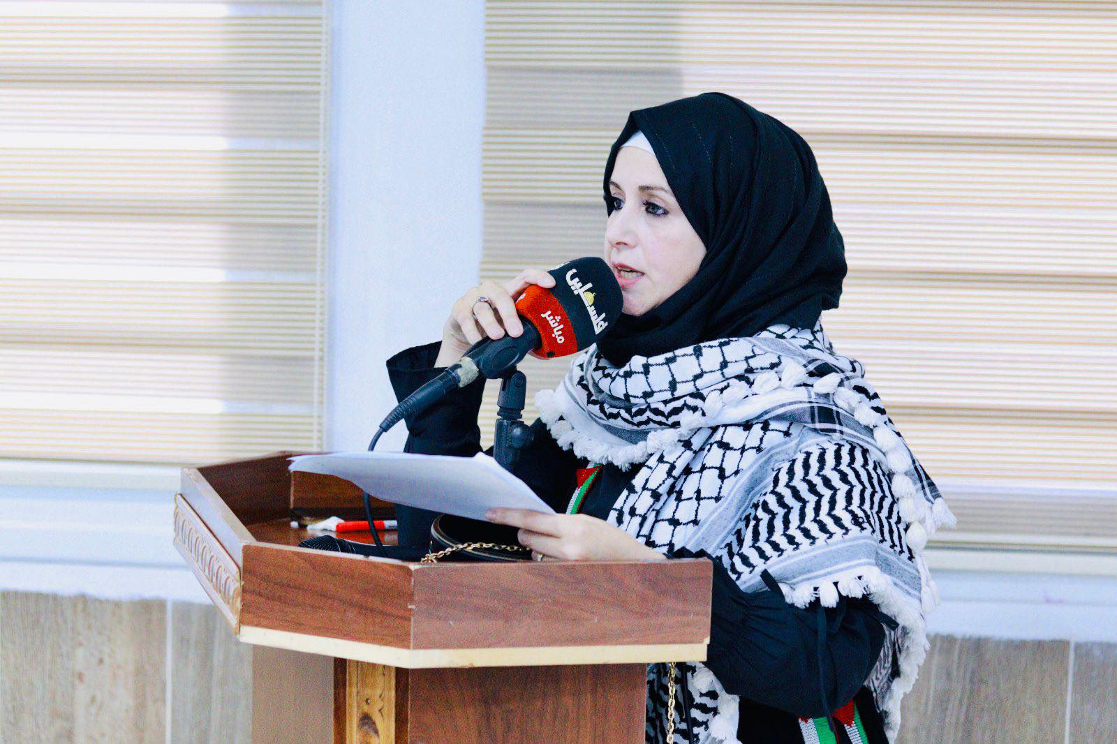 “د. منى أبو حميدية: شخصية متعددة الأبعاد بين الكتابة الروائية والبحث في التراث”