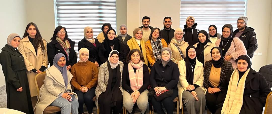 التمثيل السياسي وتوفير فرص العمل أولويات للشباب